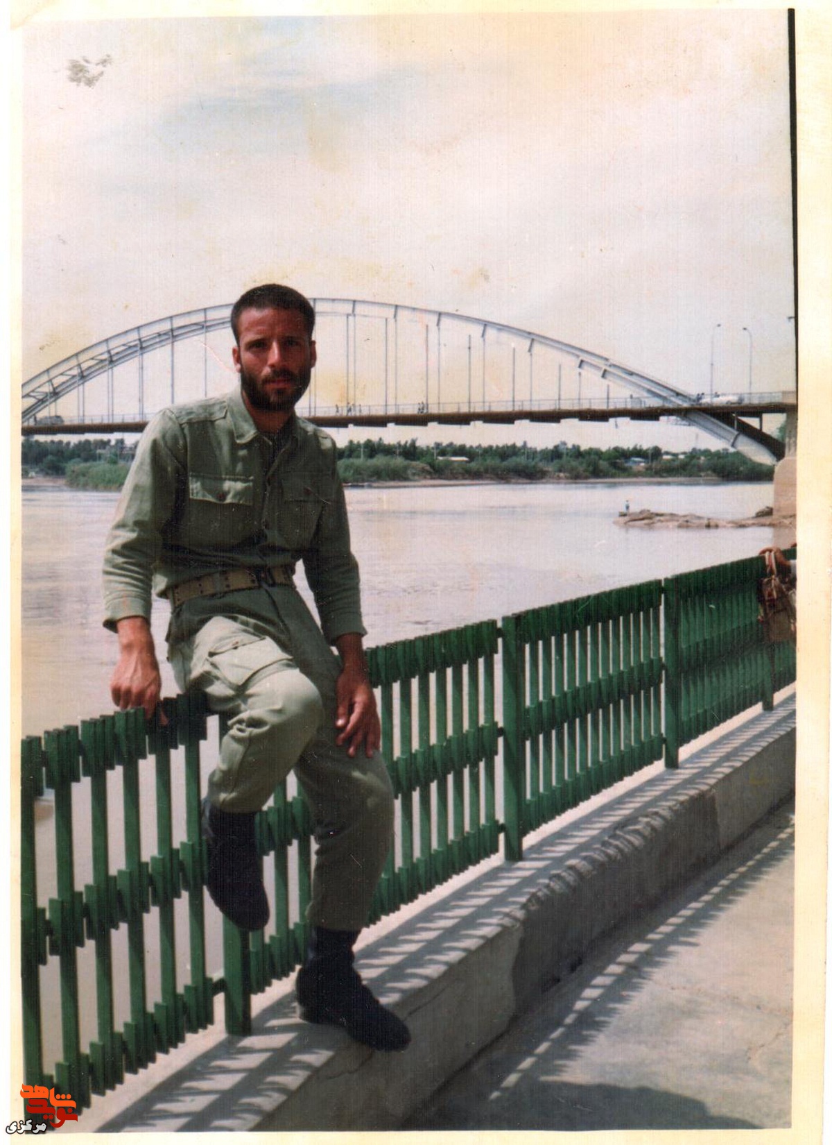 برگی از زندگی مداح اهل بیت شهید احمدی برگی از زندگی مداح اهل بیت شهید احمدی