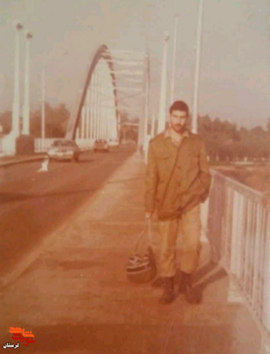 شهید «غلامرضا بختیاری» در قاب تصویر شهید «غلامرضا بختیاری» در قاب تصویر