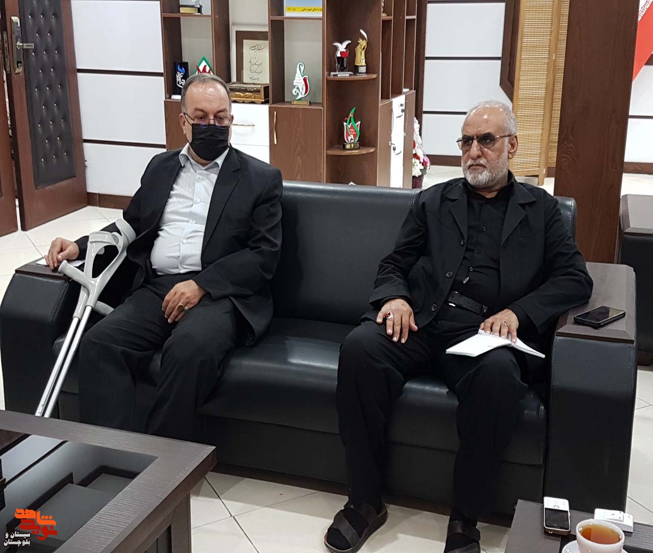 برگزاری جلسه هم اندیشی راه های ترویج فرهنگ ایثار و شهادت در شهرستان زاهدان