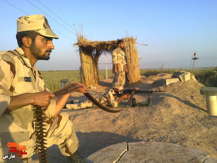 اشکی از چشمان پیکر یک شهید اشکی از چشمان پیکر یک شهید