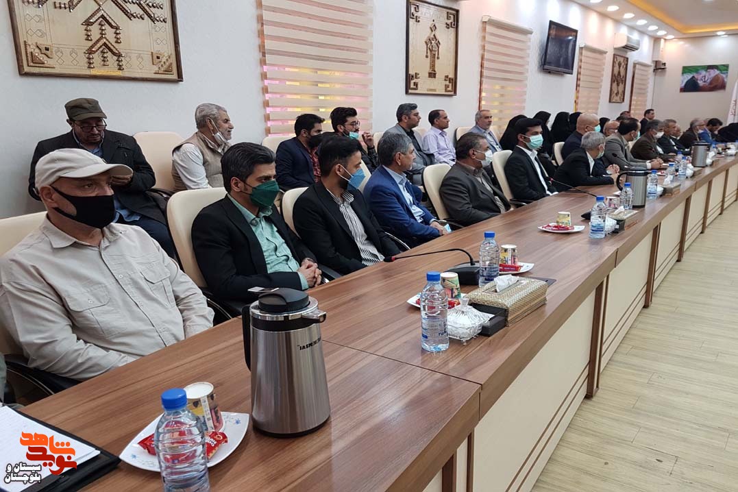 نشست قاضی‌زاده هاشمی با نخبگان شاهد و ایثارگر سیستان و بلوچستان/ جامعه ایثارگری مانند گذشته می‌تواند کارگشایی کرده و شرایط را متحول کند/ مشکل اشتغال ایثارگران با توانمندسازی و سرمایه‌گذاری در حوزه‌های دانش‌بنیان کاهش می‌یابد