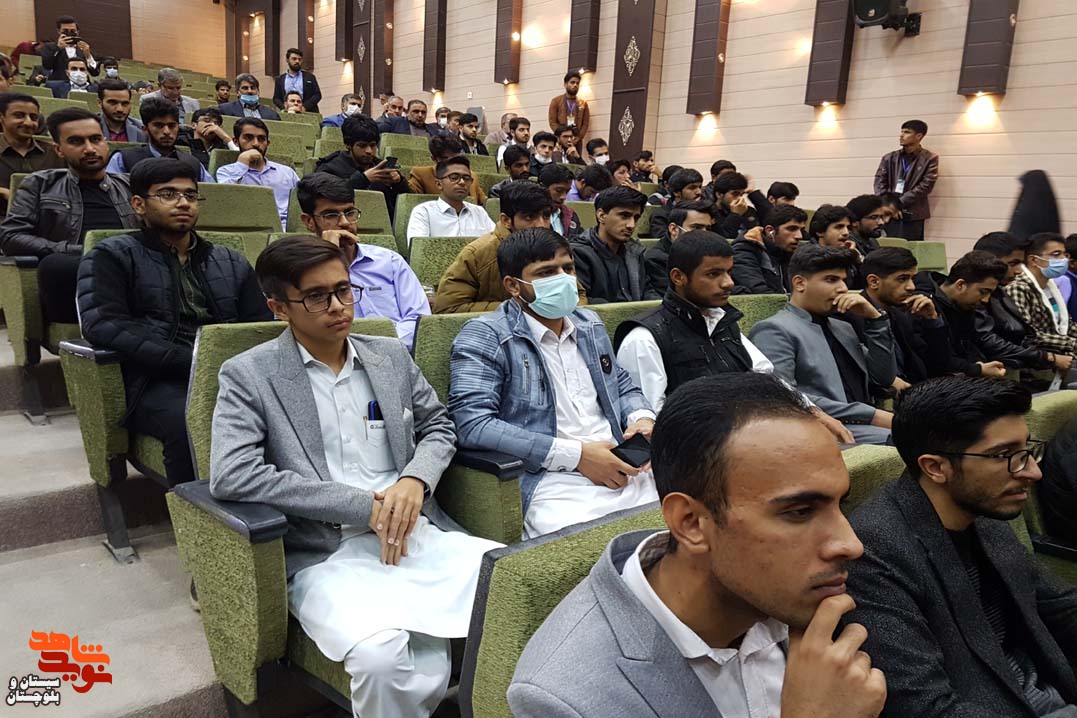 حضور قاضی‌زاده هاشمی در «کرسی آزاداندیشی» دانشجویان سیستان و بلوچستان/ بر اساس مستندات در عربستان 20 درصد از فروش نفت به جیب برخی شاهزاده‌ها می‌رود/صف اعتراض از اغتشاش جدا است