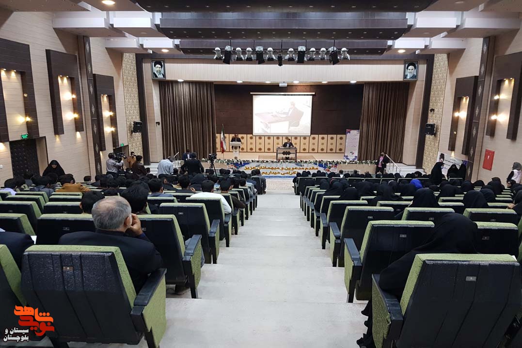 حضور قاضی‌زاده هاشمی در «کرسی آزاداندیشی» دانشجویان سیستان و بلوچستان/ بر اساس مستندات در عربستان 20 درصد از فروش نفت به جیب برخی شاهزاده‌ها می‌رود/صف اعتراض از اغتشاش جدا است
