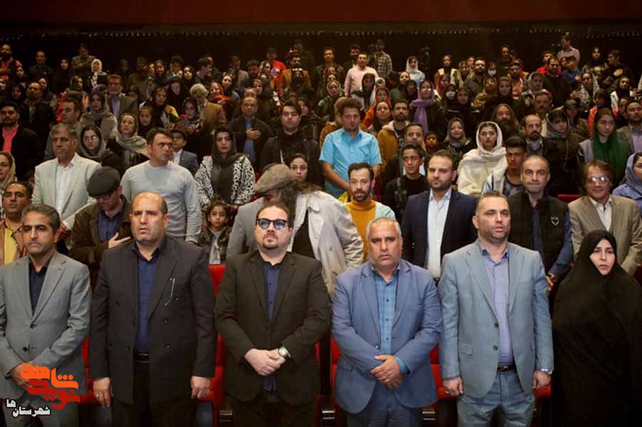 اختتامیه بخش تئاتر صحنه‌ای دومین فصل‌واره فرهنگی و هنری ایثار در پردیس تئاتر تهران برگزار شد