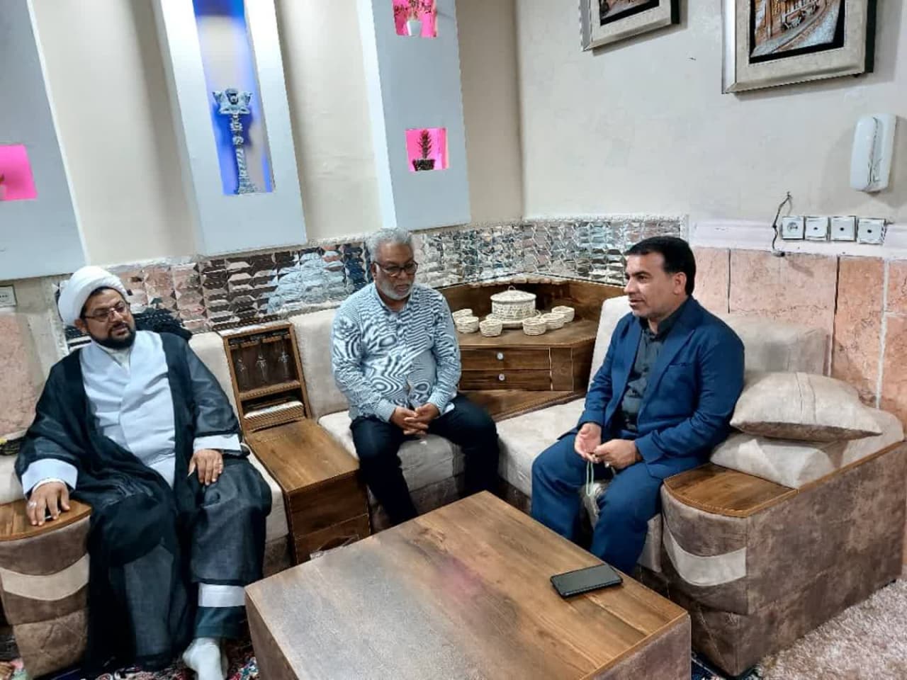 سفر یکروزه مدیرکل بنیاد هرمزگان به شهرستان میناب