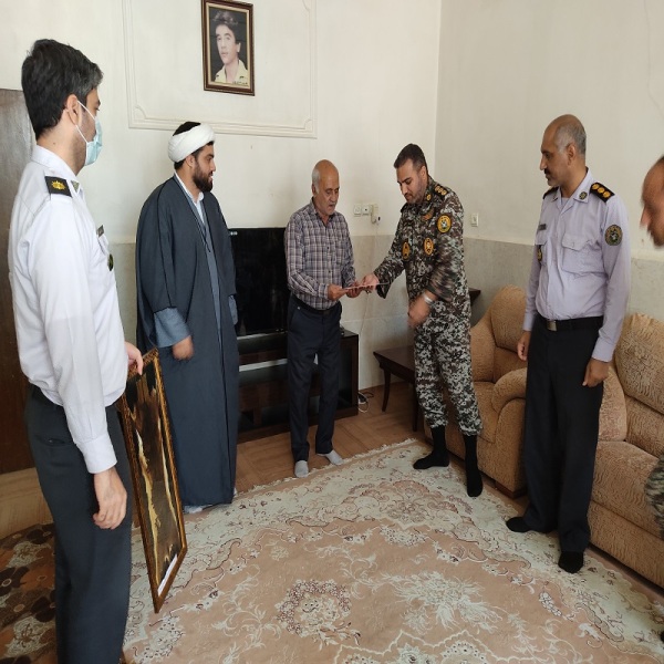 دیدار و سرکشی از منزل پدر شهید امدادگر «علی کمالزاده» دیدار و سرکشی از منزل پدر شهید امدادگر «علی کمالزاده»