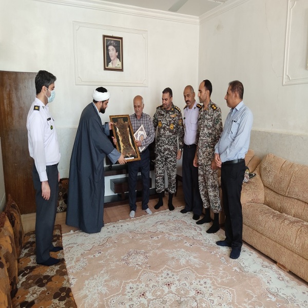 دیدار و سرکشی از منزل پدر شهید امدادگر «علی کمالزاده» دیدار و سرکشی از منزل پدر شهید امدادگر «علی کمالزاده»