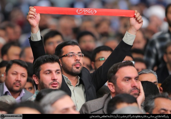 یکی از خصوصیّات بسیار برجسته «جهاد تبیین» فاطمهی زهرا است. یکی از خصوصیّات بسیار برجسته «جهاد تبیین» فاطمهی زهرا است.