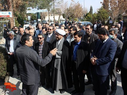 تجدید میثاق خادمان مراکز ارتباطات مردمی مراکز دولتی با شهدا