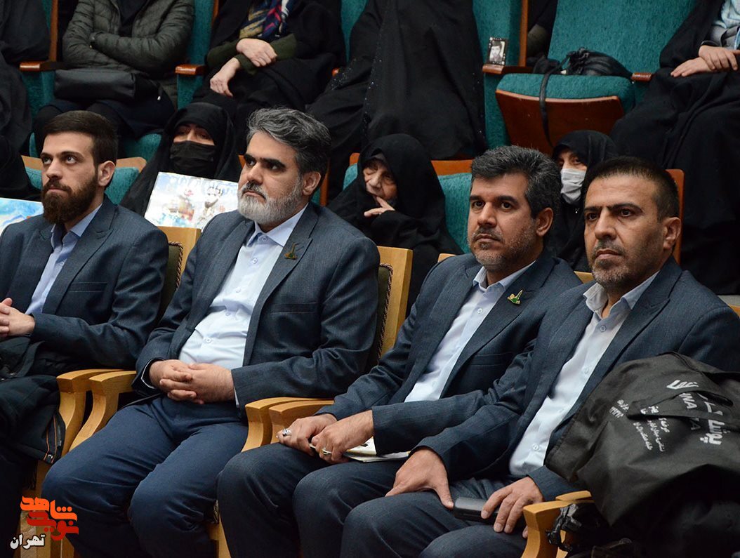 برگزاری محفل قرآنی سورههای سرخ برگزاری محفل قرآنی سورههای سرخ