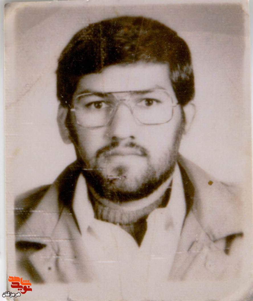 امام امت را یاری کنید امام امت را یاری کنید