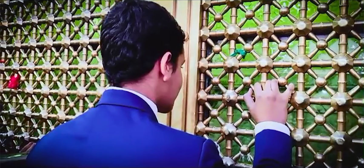 نماهنگ «دنیای عاشقا» نماهنگ «دنیای عاشقا»