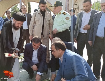 گزارش تصویری/ غبارروبی و عطرافشانی گلزار شهدای۳۲۵ آلاله بهشهر