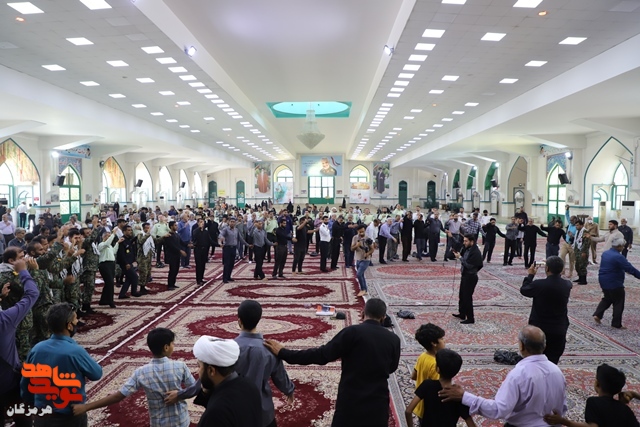 برگزاری مراسم سالگرد ارتحال امام خمینی (ره) در گلزار شهدای بندرعباس برگزاری مراسم سالگرد ارتحال امام خمینی (ره) در گلزار شهدای بندرعباس