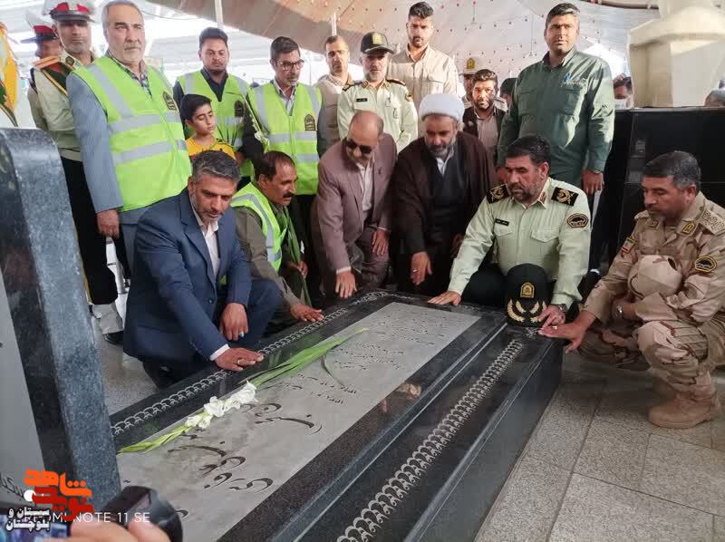 غبارروبی مزار شهدای شهرستان زاهدان به مناسبت هفته نیروی انتظامی