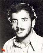 در انجام عبادات فاضع و خاشع بود در انجام عبادات فاضع و خاشع بود