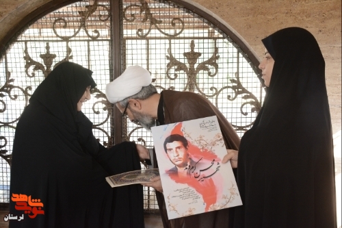 گزارش تصویری/تقدیر و تجلیل از مادر شهید دانشجو «محسن کرموند»
