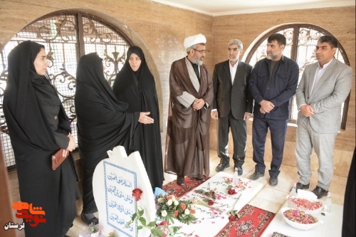 گزارش تصویری/تقدیر و تجلیل از مادر شهید دانشجو «محسن کرموند»