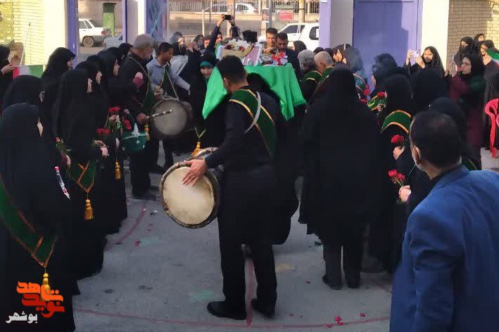 گزارش تصویری|استقبال با شکوه دانش آموزان از شهید گمنام دفاع مقدس