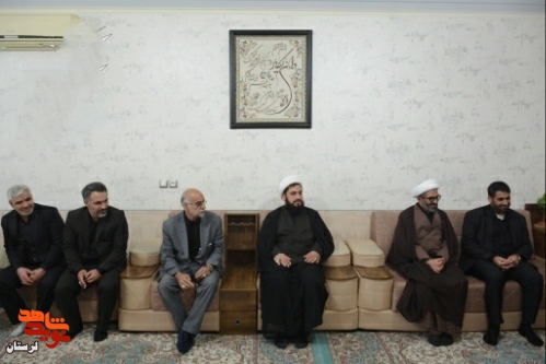 گزارش تصویری/دیدار مسئولین استان با خانواده شهدا در روز شهادت حضرت علی «ع»