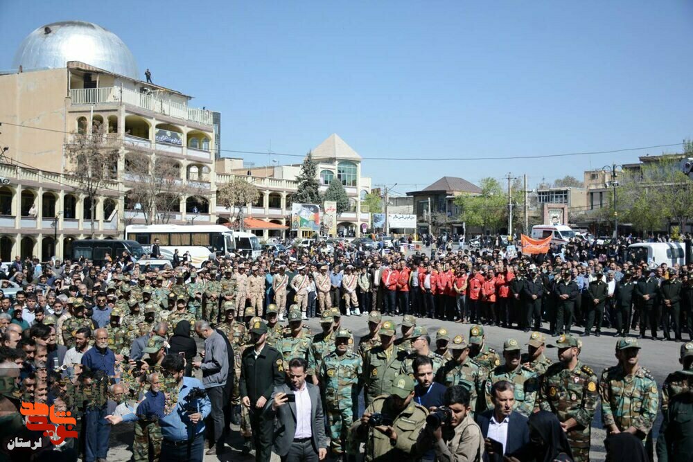 گزارش تصویری/بدرقه باشکوه مردم بروجرد در وداع با پیکر شهید راه قدس