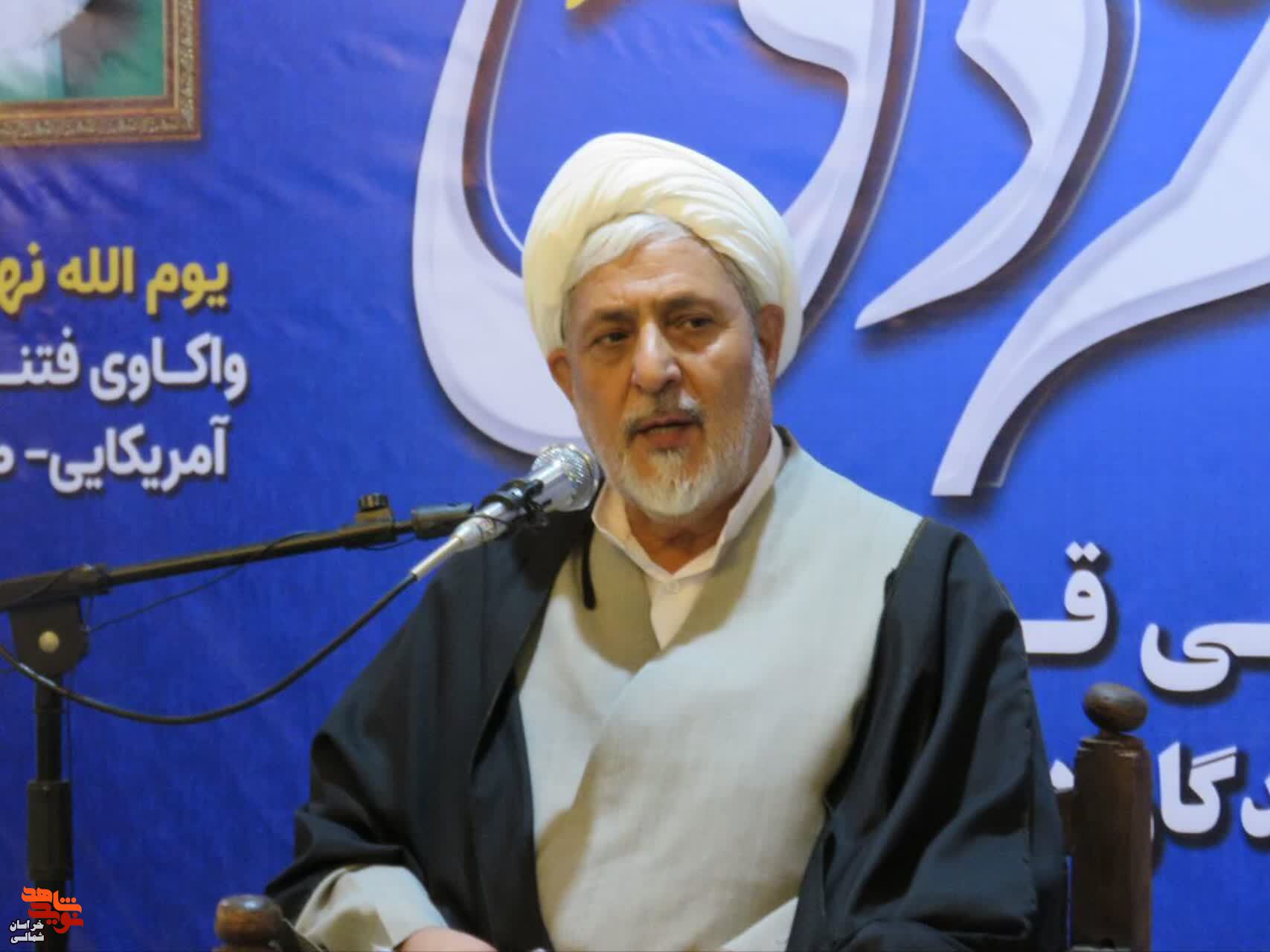 بصیرت رهبر و هوشیاری مردم، رمز گره گشایی از فتنه ۸۸ بود