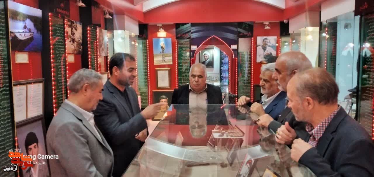 بازدید اعضای مجمع ولایی رزمندگان، جانبازان و ایثارگران استان از موزه شهدای اردبیل