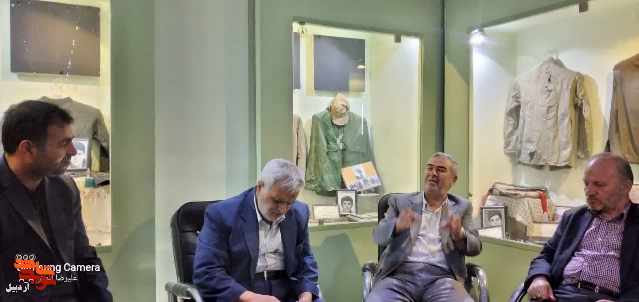 بازدید اعضای مجمع ولایی رزمندگان، جانبازان و ایثارگران استان از موزه شهدای اردبیل