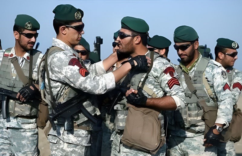صلابت ارتش به رشادت شهداست صلابت ارتش به رشادت شهداست