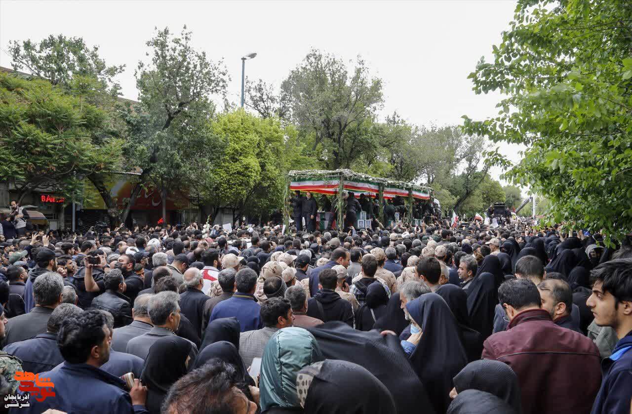 سنگ تمام مردم آذربایجان در وداع با سیدالشهدای خدمت