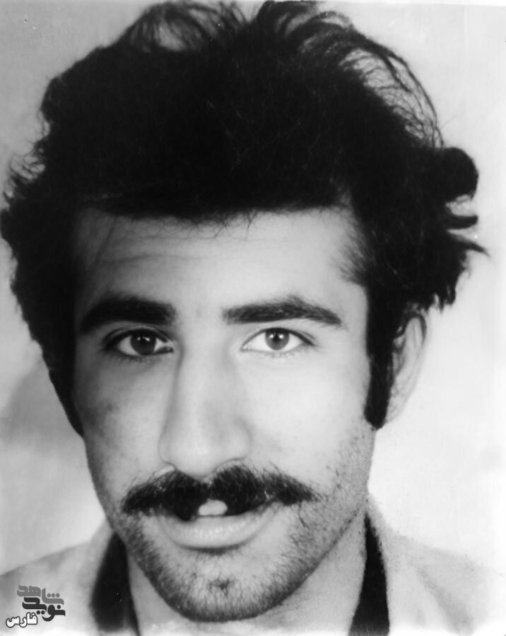 آگاهانه این راه را میروم آگاهانه این راه را میروم