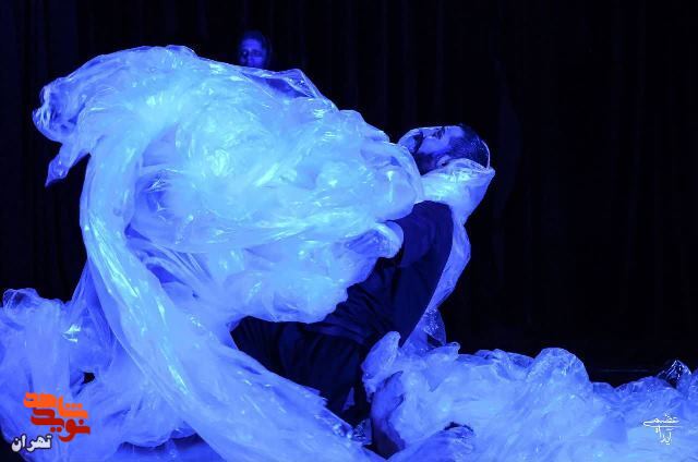 نمایش «ننه زار» به روی صحنه رفت نمایش «ننه زار» به روی صحنه رفت