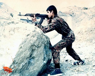 علاقه زیادی به جبهه داشت علاقه زیادی به جبهه داشت