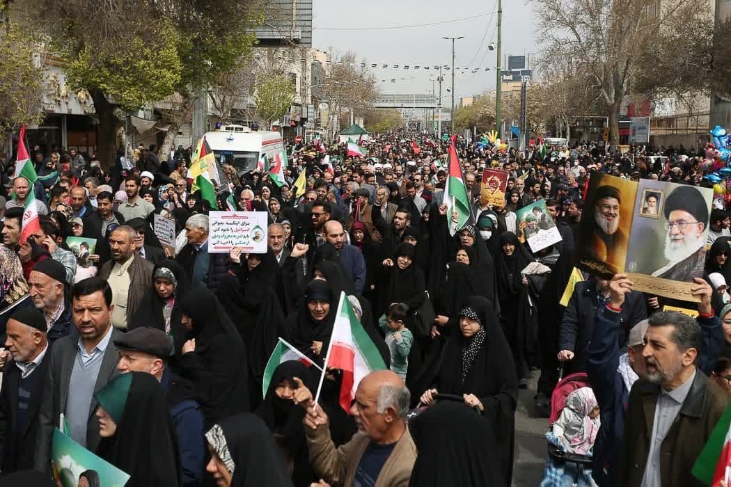 ایثارگران قزوینی به فرمان مقام معظم رهبری در روز جهانی قدس لبیک گفتند