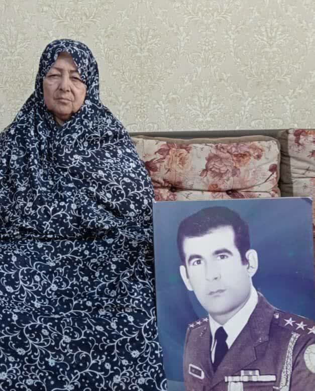 روایتی از زندگی شهید خسرو محمدی؛ فرمانده ای که بخاطر نبودن مهمات با تانک به دل دشمن زد