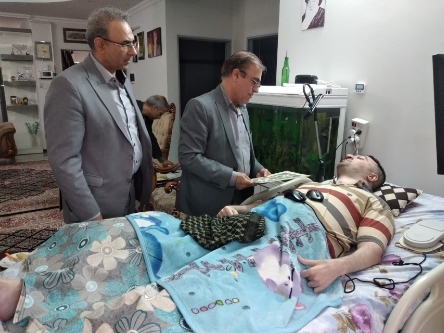 دیدار مدیرکل بنیاد شهید لرستان با ایثارگران بروجرد