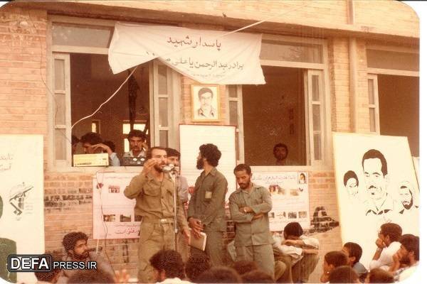 زیر لب گفت: «الهی رضا برضائک» و جان داد! زیر لب گفت: «الهی رضا برضائک» و جان داد!