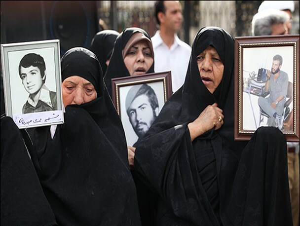 اعلام آمادگی جمعی از خانواده معظم شهدا برای اعزام به معرکه نبرد با اسرائیل 