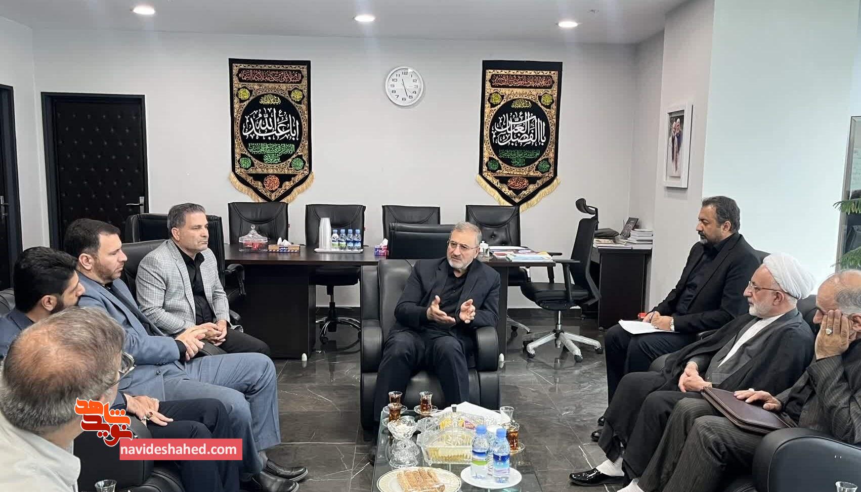 دیدار مشاوران دستگاه‌های اجرایی با معاون فرهنگی و آموزشی بنیاد شهید و امور ایثارگران/ ایثار رمز ماندگاری مقاومت است
