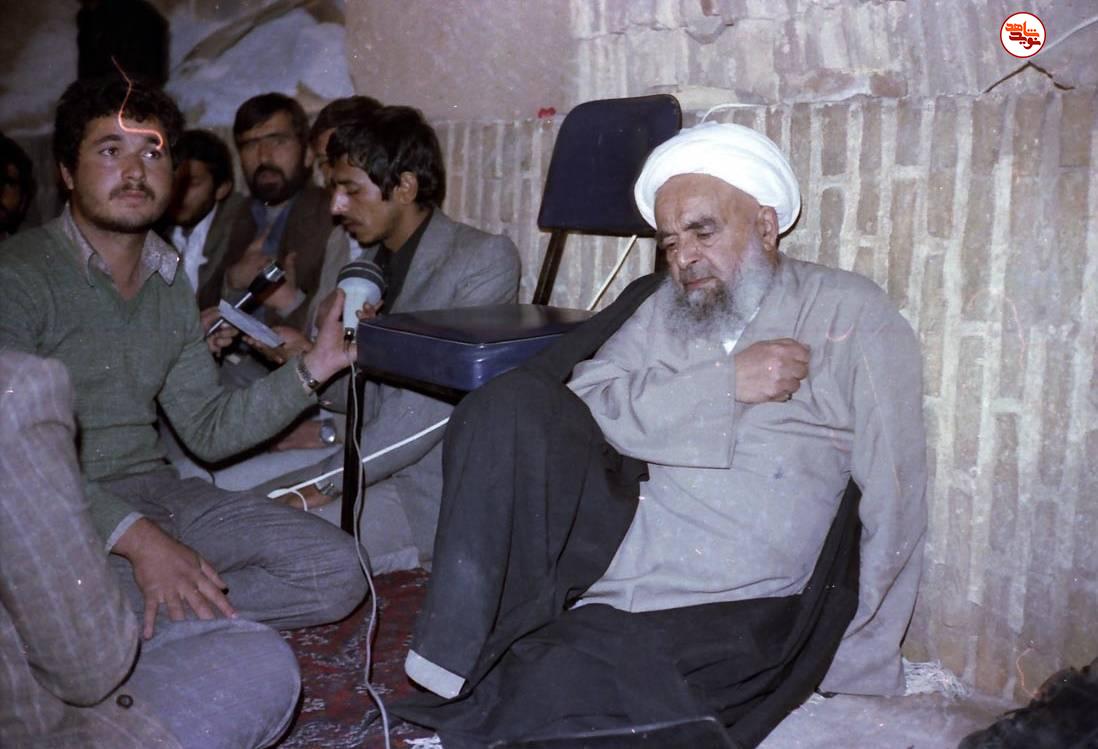 نماز عشق را خونین وضویی تازه می‌بینم...