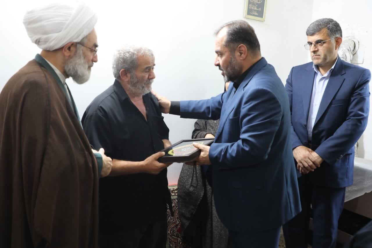 پیام تسلیت و سلام رهبر معظم انقلاب به خانواده شهدای حادثه تروریستی آستانه‌اشرفیه
