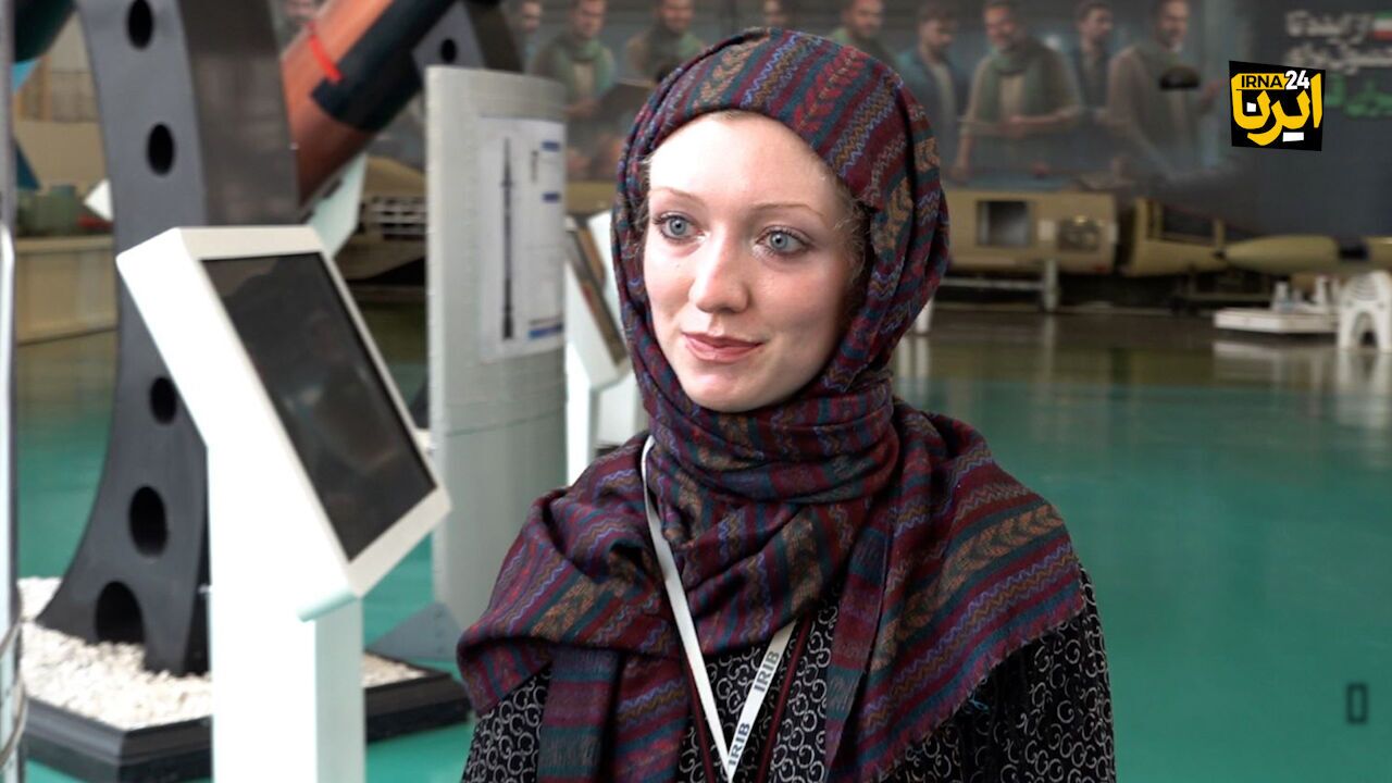 خبرنگار آمریکایی: همبستگی و پایداری، رمز موفقیت مردم ایران علیه صهیونیسم و امپریالیسم است