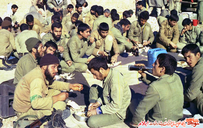  تصاویری از بسیجیان سلحشور در دوران دفاع مقدس