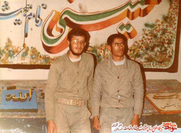 از چپ : اصغر عابدی - شهید حسن رمضانی