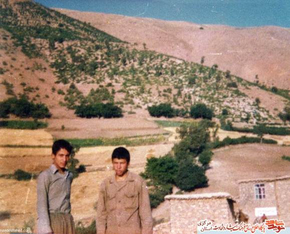 سمت راست: شهید علیرضا قربانلی