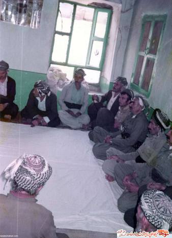 اهالی روستای بلکه در مسجد روستا و حضور ماموسی روستا برای توجیه امنیتی آنان