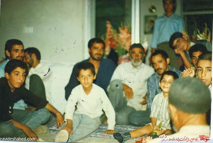بازدید از اسیر جنگی آزاده فرج الله باقری شهریور 1369