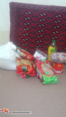 توزیع لوازم تحریر و اقلام خوراکی بین قشر کم درآمد توسط جهادگران مشکات