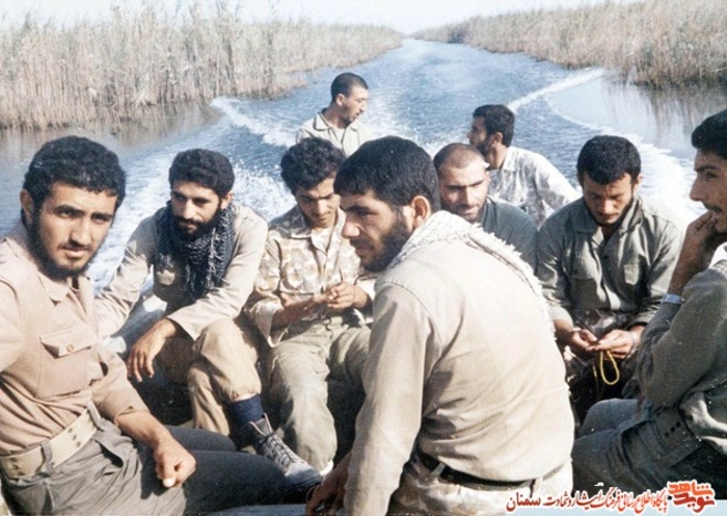 نفر دوم از چپ شهید احمدرضا اصحابی