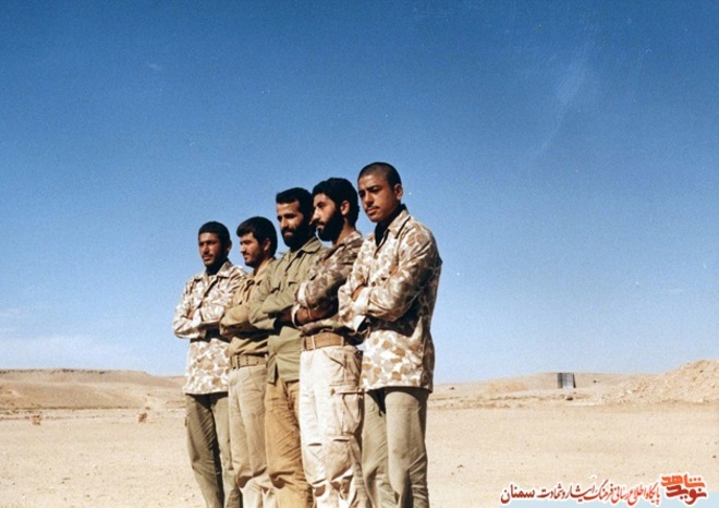 نفر دوم از راست شهید احمدرضا اصحابی